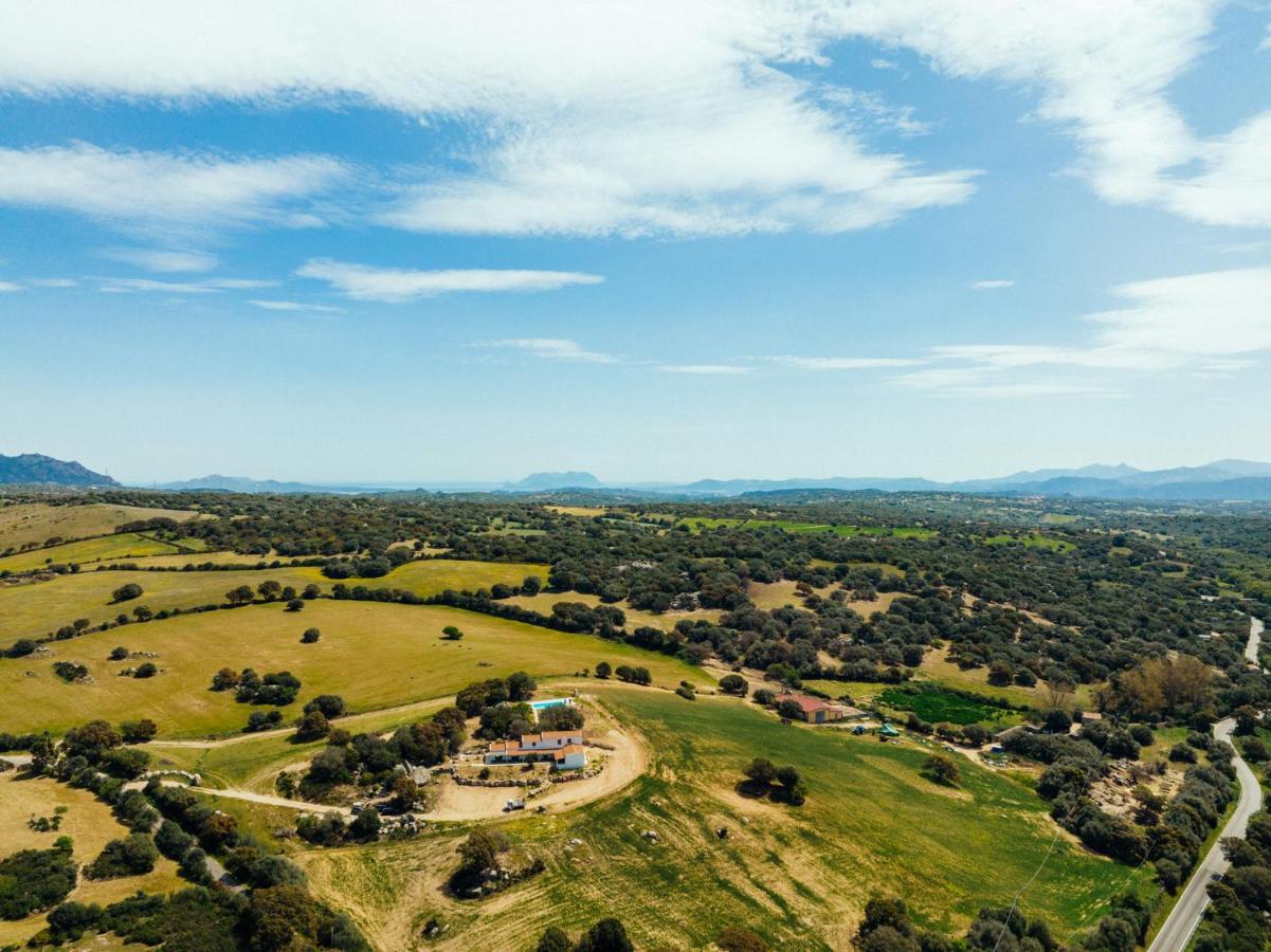 Agriturismo Bed And Breakfast Tanca Taroni Telti Экстерьер фото