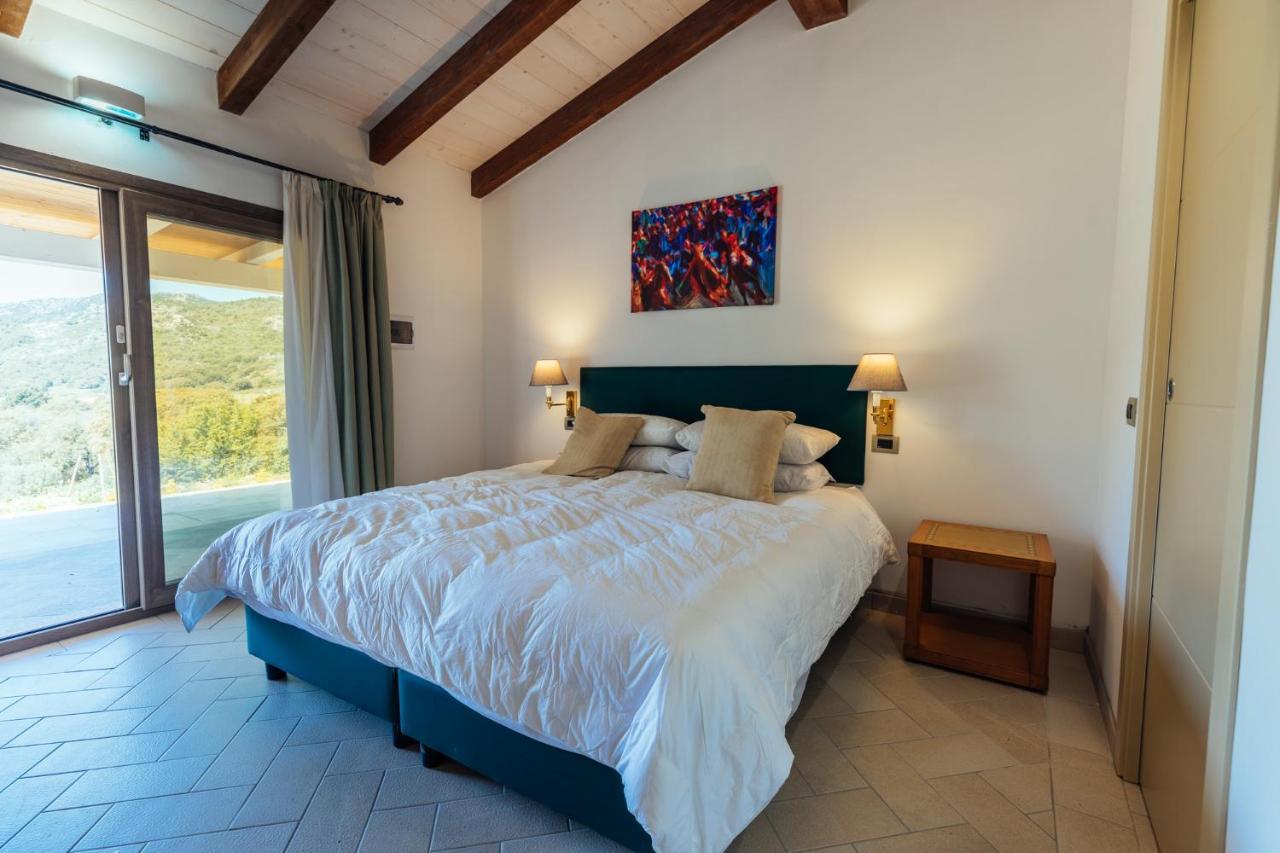 Agriturismo Bed And Breakfast Tanca Taroni Telti Экстерьер фото