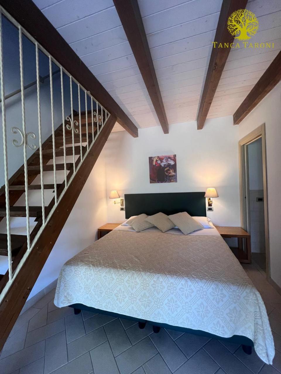Agriturismo Bed And Breakfast Tanca Taroni Telti Экстерьер фото