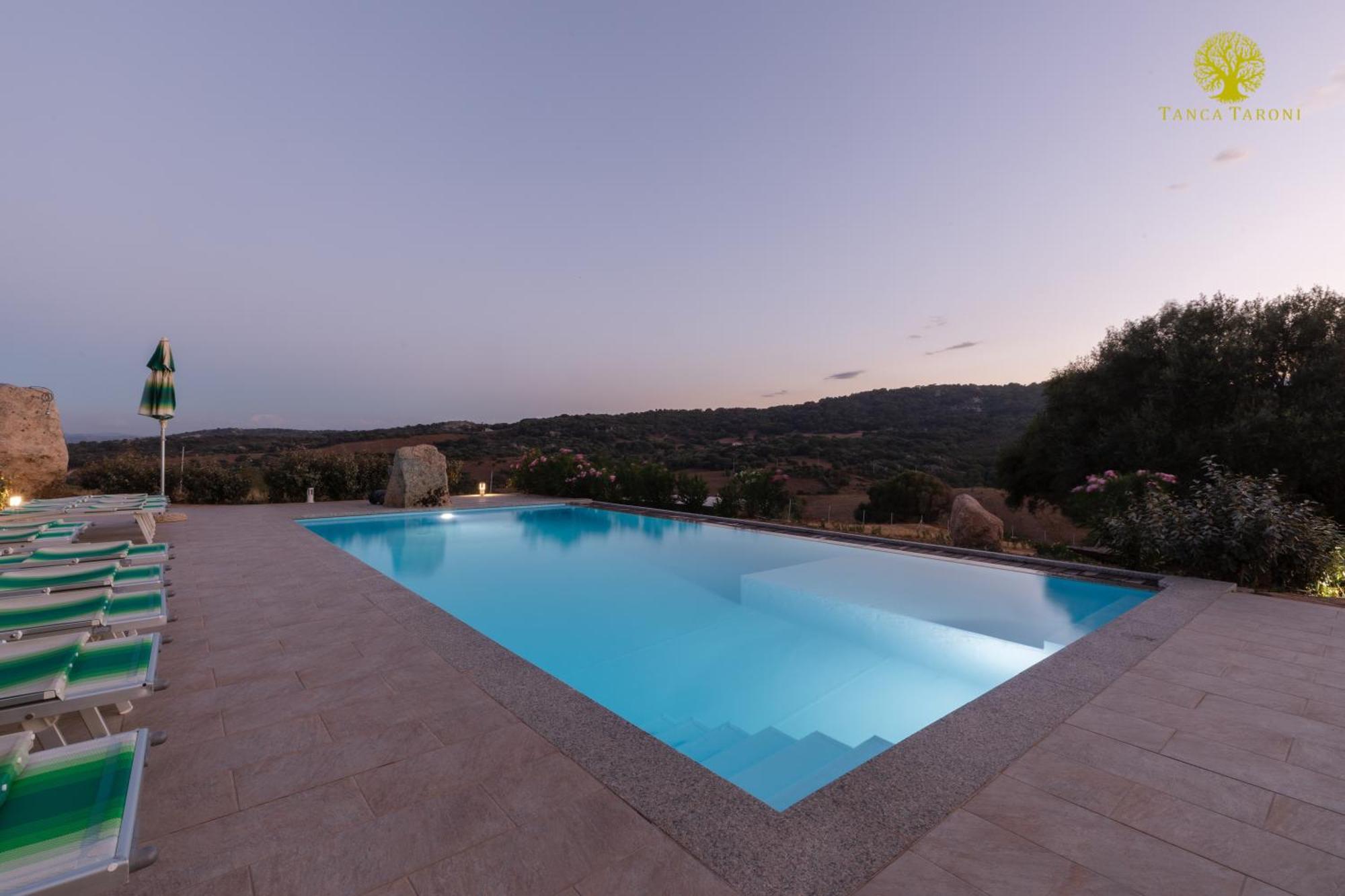 Agriturismo Bed And Breakfast Tanca Taroni Telti Экстерьер фото