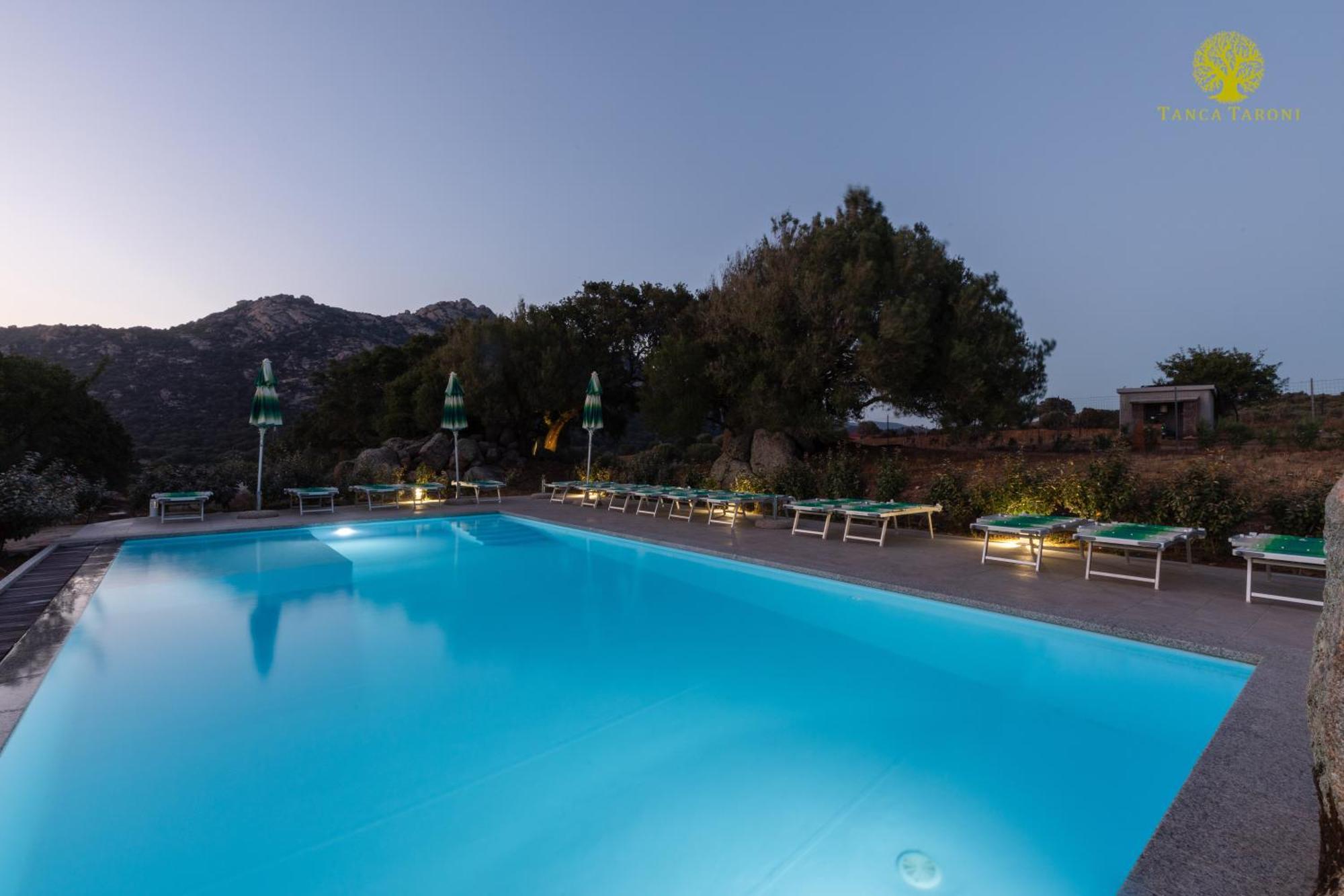 Agriturismo Bed And Breakfast Tanca Taroni Telti Экстерьер фото