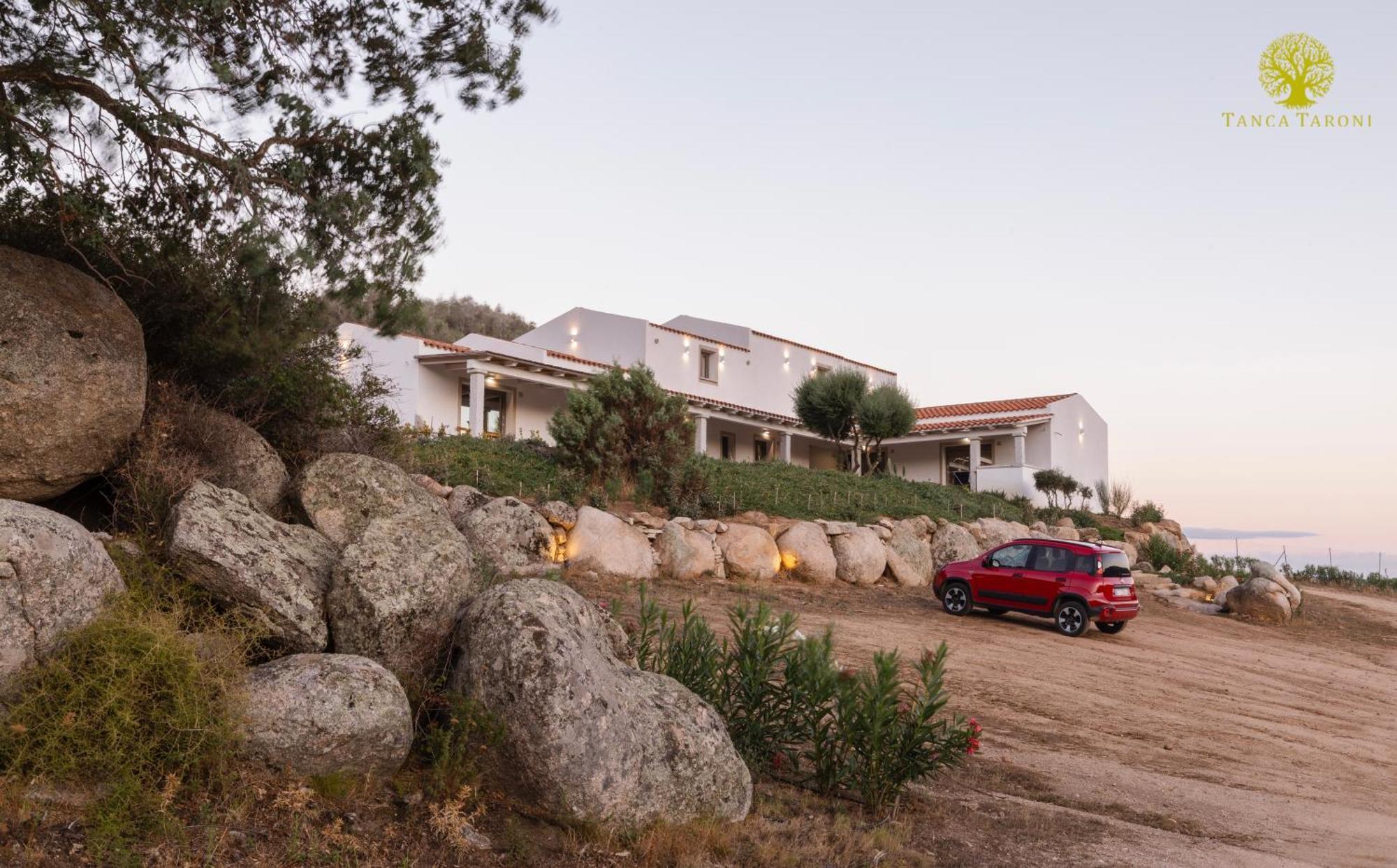 Agriturismo Bed And Breakfast Tanca Taroni Telti Экстерьер фото