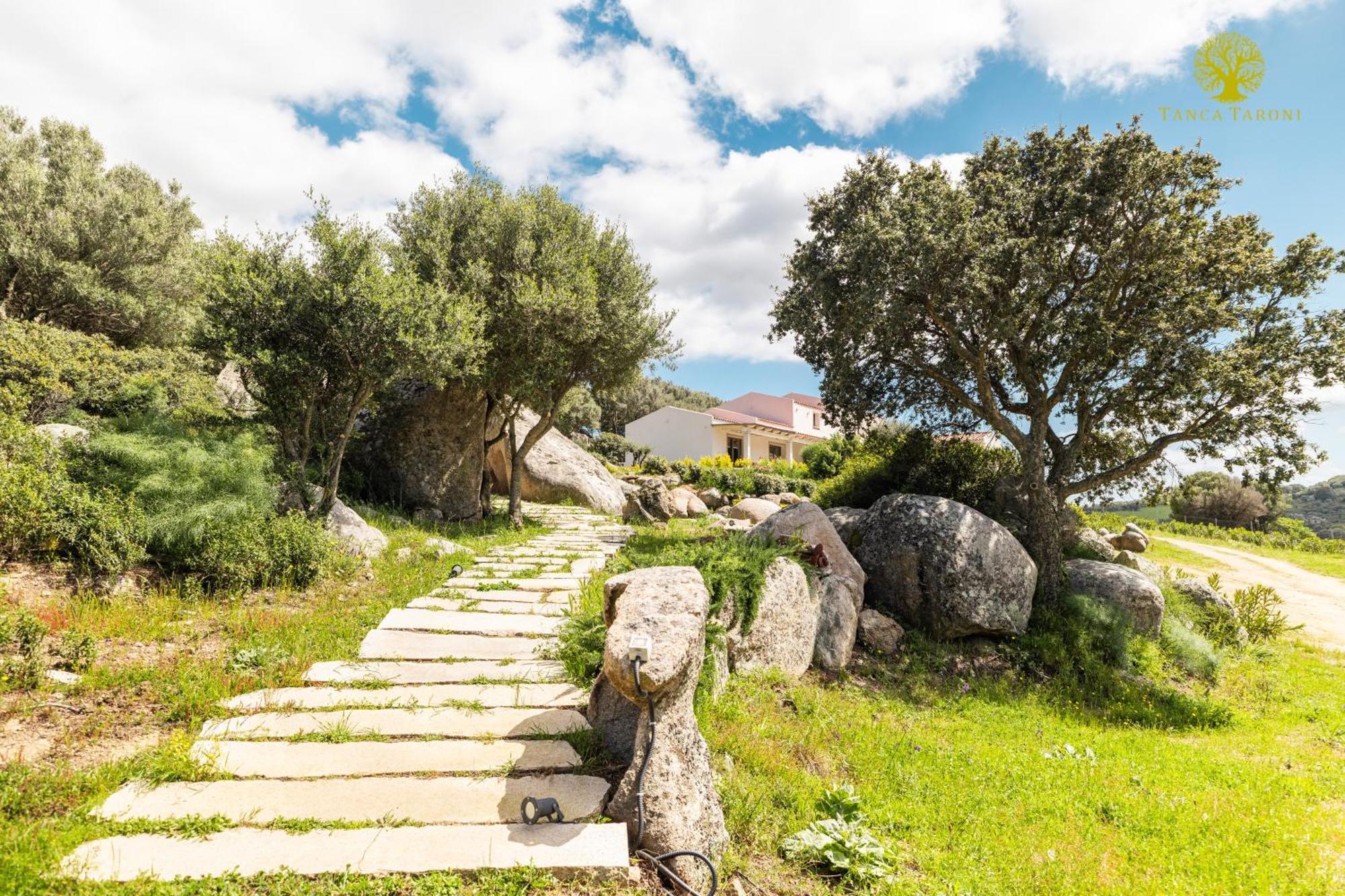 Agriturismo Bed And Breakfast Tanca Taroni Telti Экстерьер фото