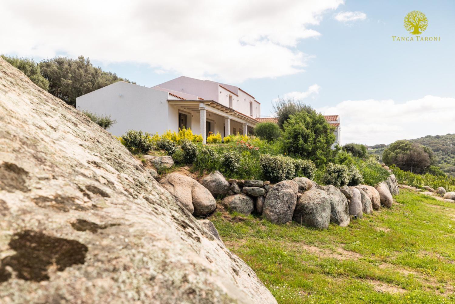 Agriturismo Bed And Breakfast Tanca Taroni Telti Экстерьер фото